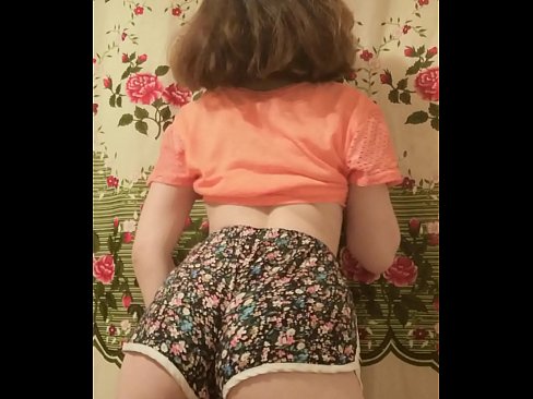❤️ Szexi fiatal csaj vetkőzteti le a rövidnadrágját a kamera előtt. ☑ Szuper pornó at hu.pornohdmega.ru